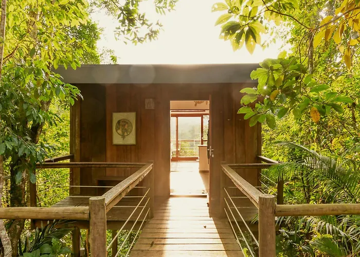 La Luciole Ecolodge
