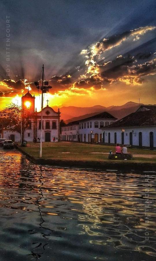 La Luciole * Paraty